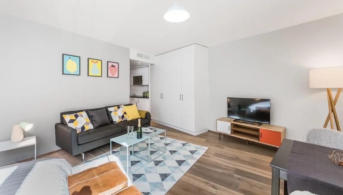 Apartment Noirettes 24-7 Keyless Entry By Homenhancement Geneva